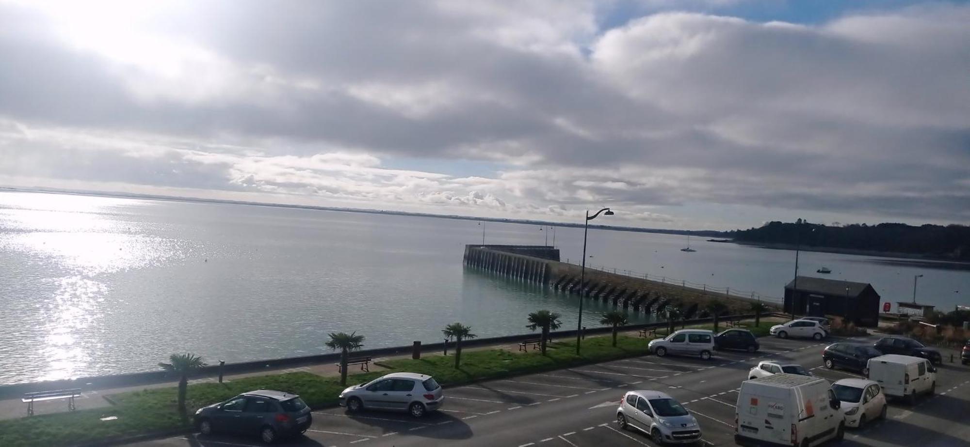 Le Querrien Hotel Cancale Exterior foto